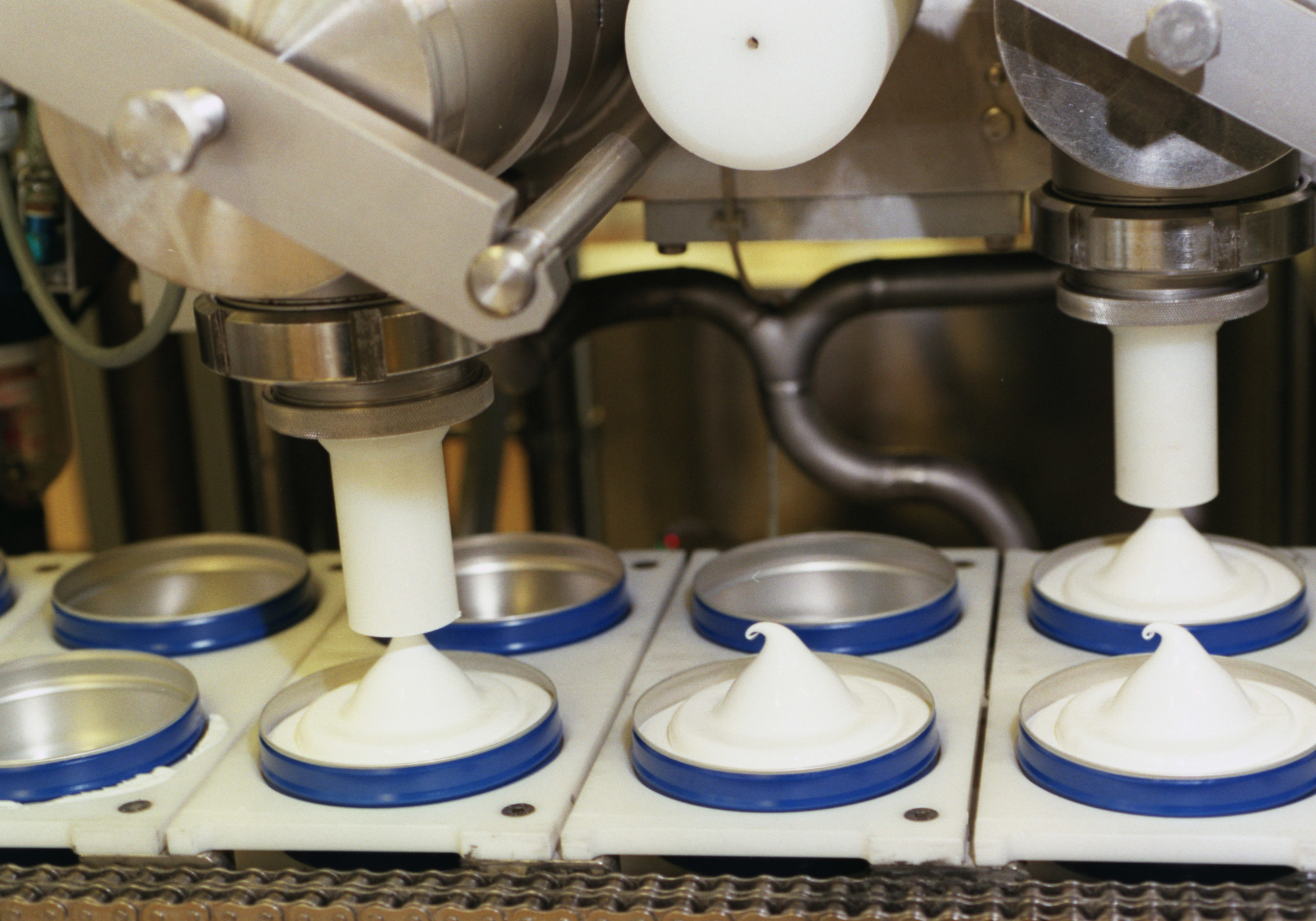 The Nivea Crème in Your Medicine Cabinet Just Turned 115—Here's Why It's Still Unbeatable