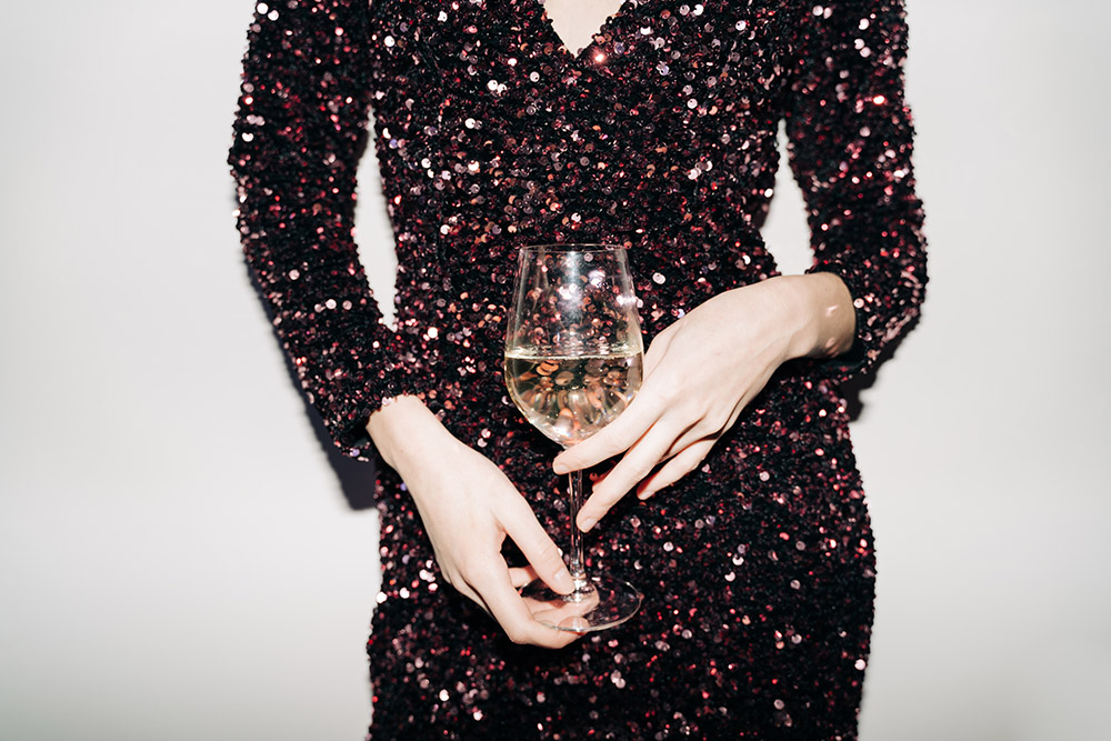 Your Next Manicure, Found: A Short Double Reverse ‘Festive French’