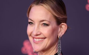 Kate Hudson's Navy Blue Aura Nails are Such a Good Vibe—See the Photos